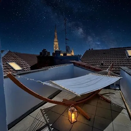 Belle Etoile - Rooftop & Hammock - Center *